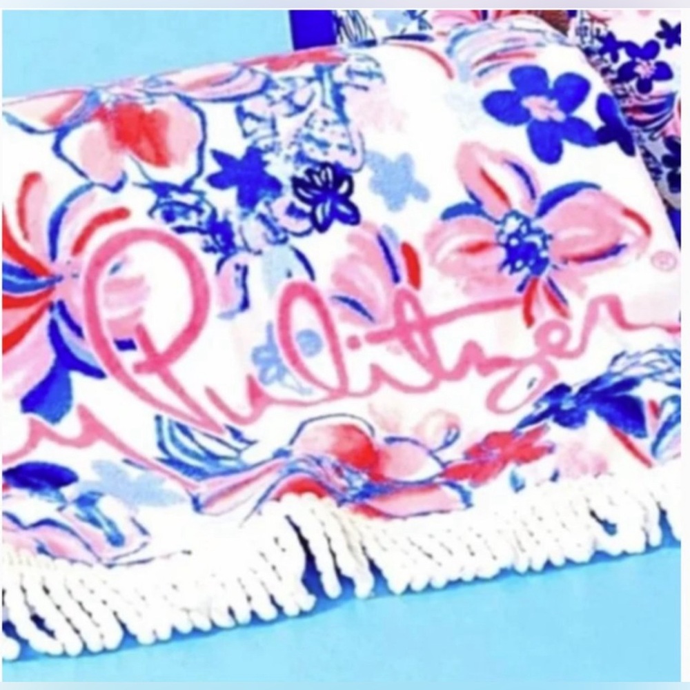 NWT/NIP Lilly Pulitzer Beach Towel Resort White Party Like a Lobster G 30Wx60L